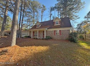 1357 Canterbury Ln, Jackson, MS 39212