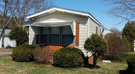 1st image of 27 Charles Way