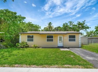 2244 Mayo St, Hollywood, FL 33020