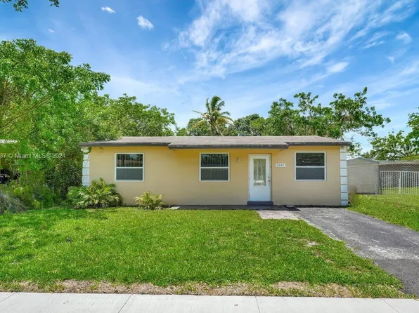 2244 Mayo St, Hollywood, FL 33020