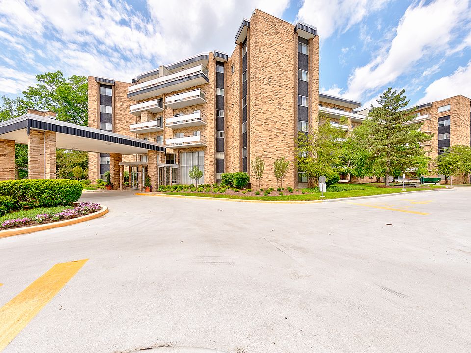 1st image of 2112 Acacia Park Dr APT 416
