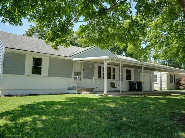 4222 N Chelsea Ave, Kansas City, MO 64117