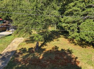 1510 W Raleigh St, Siler City, NC 27344
