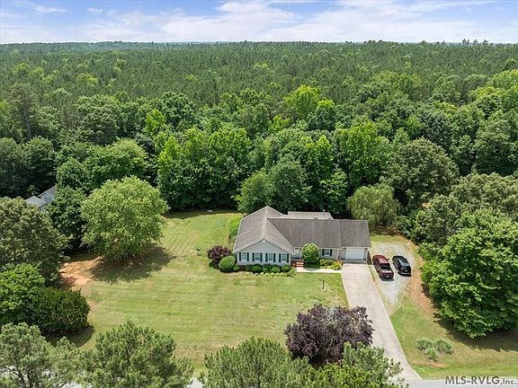4th image of 248 Alexander Dr