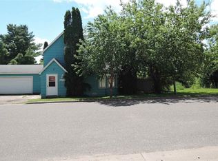 318 W 4th St, Washburn, WI 54891