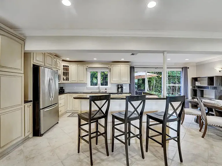 5574 Lake Osborne Dr — Photo 6