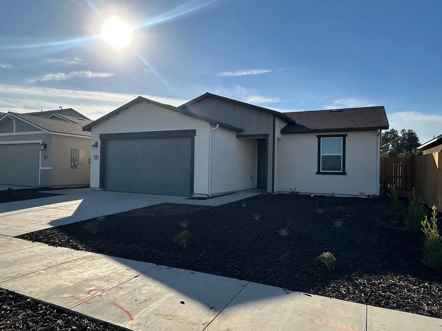 Newly Built Dr Horton Home!! Located In The Victory Oak Subdivision Available Now! — Photo 4