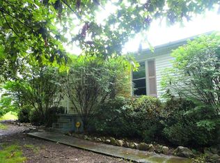 305 9th Ave S, Decherd, TN 37324