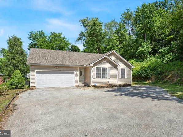 52 Mill Rd, Clifton Heights, PA 19018