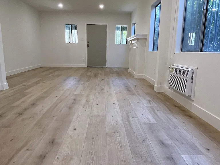 1832 N Wilcox Ave — Photo 17