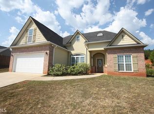 214 N Pointe Dr, Lagrange, GA 30241