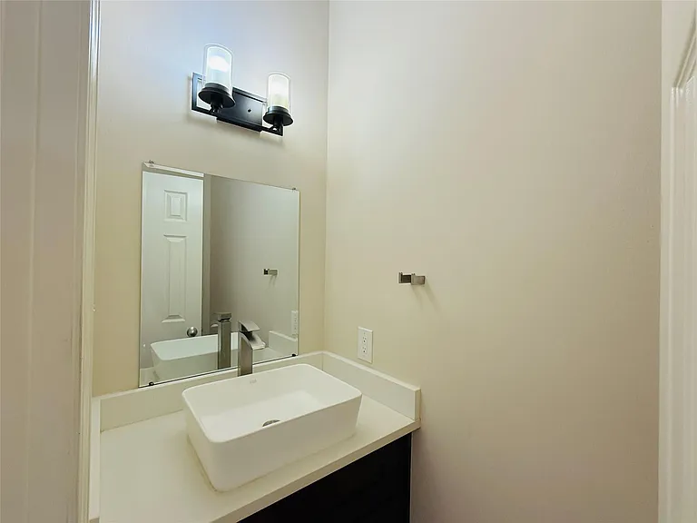 5222 Hanneck Valley Ln — Photo 15