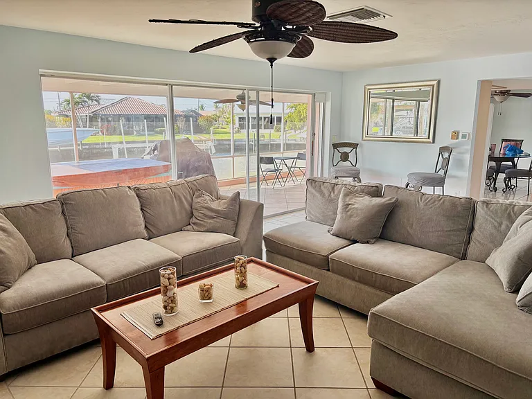 381 De Lido Ct — Photo 14