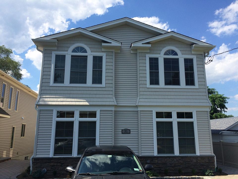 1st image of 31A Pequot Ave