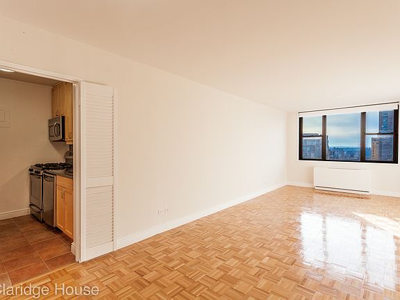 5th image of 201 E 87th St APT 29E