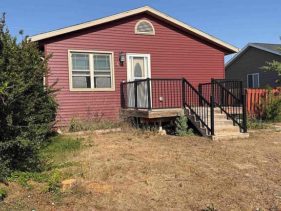 3rd image of 421 Ennen Dr