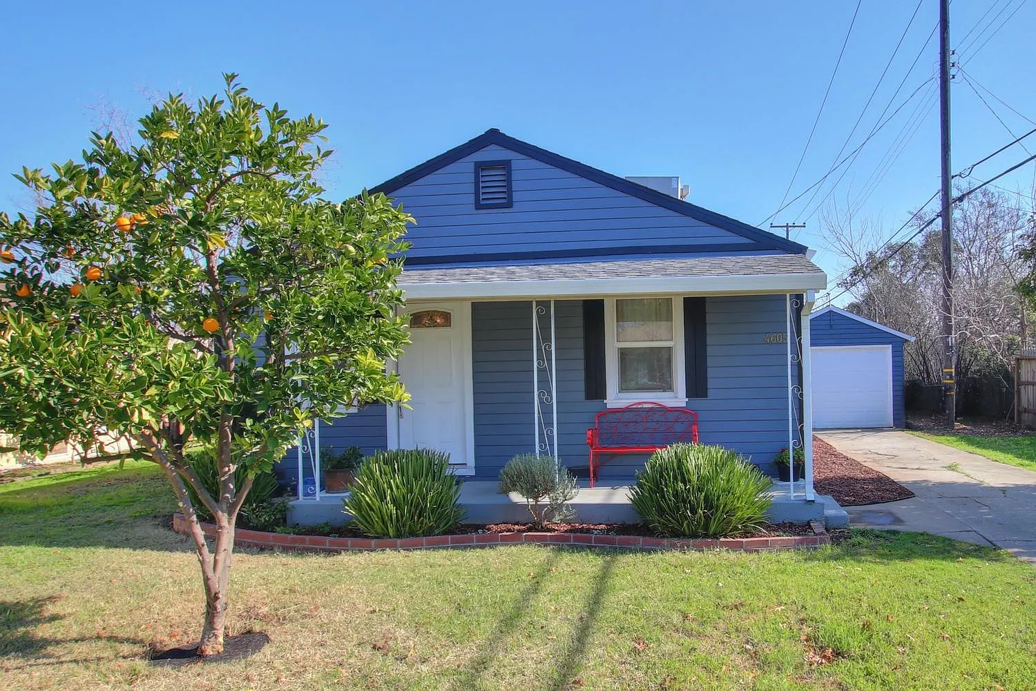 4605 Attawa Ave photo 1