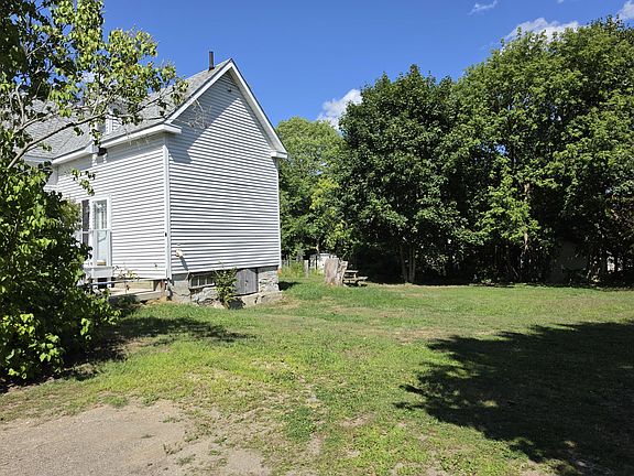 4th image of 8 Hillside Street