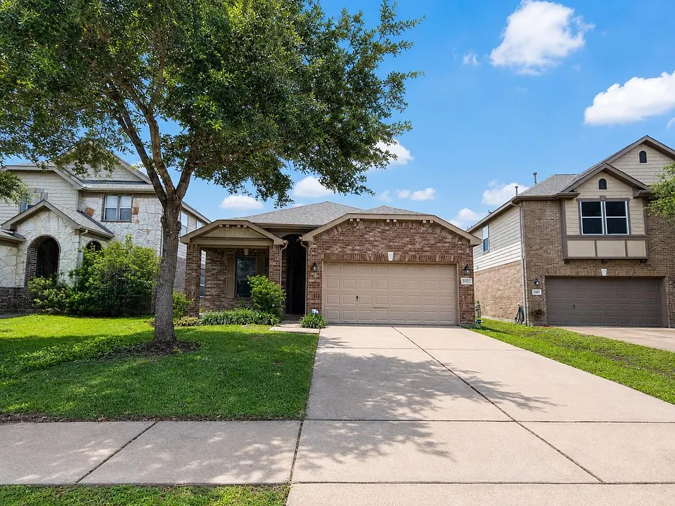 26210 Riley Glen Dr