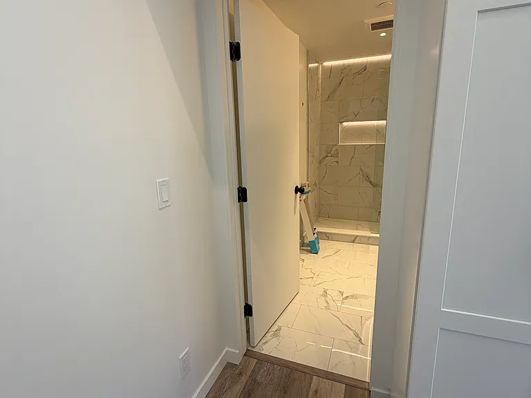 175 Midland Ave — Photo 3