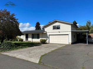 3512 Valentine Ct, Springfield, OR 97477