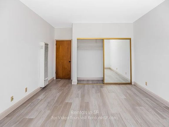 3rd image of 819 S Van Ness Ave APT 2