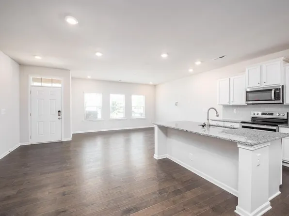 701 Sagecroft Ln, Indian Trail, NC 28079