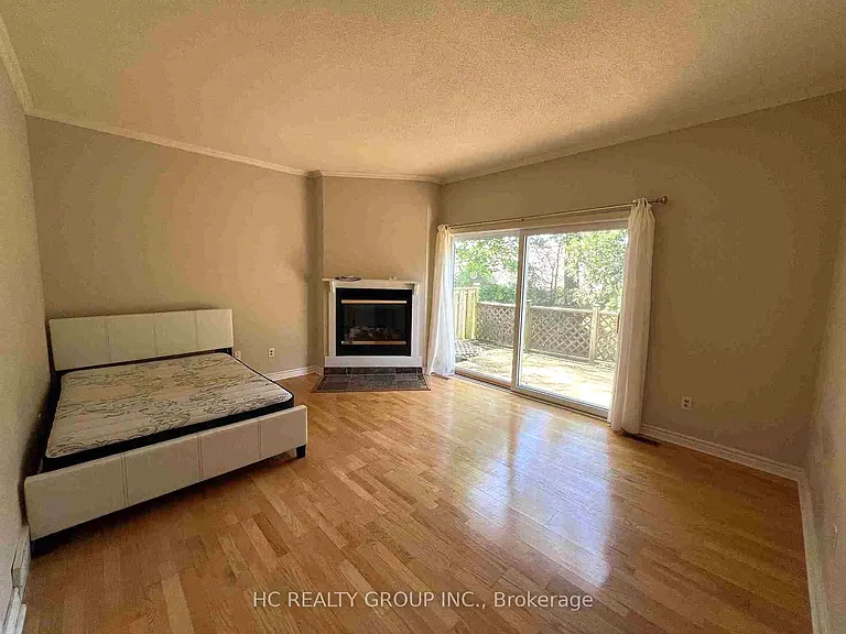 1570 Richmond St #55 — Photo 5