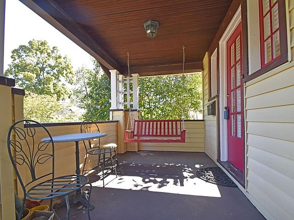 2nd image of 4017 Sherwood Ave