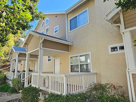 2nd image of 9960 Scripps Vista Way Unit 121