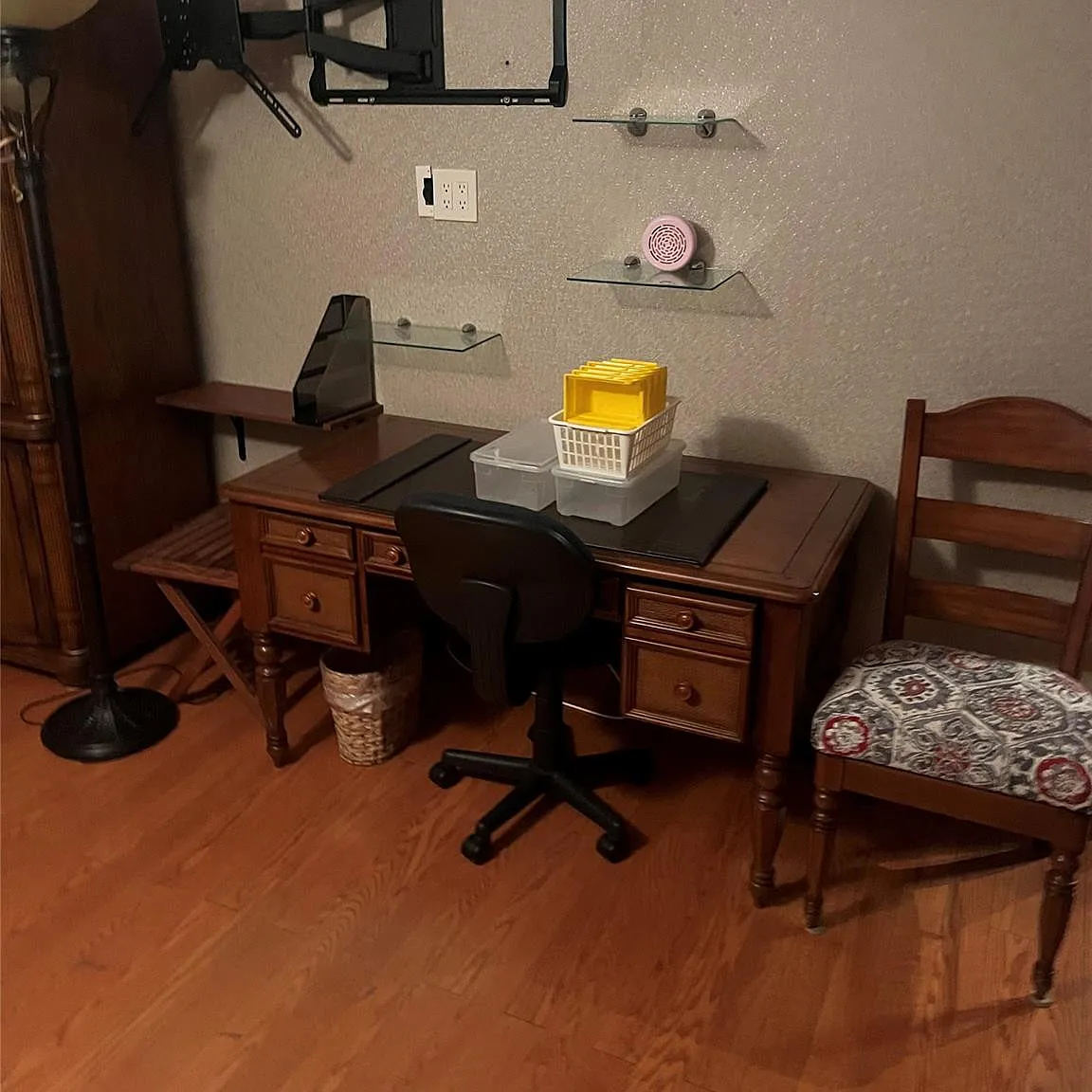 1 bed, 1.5 bath, 1300 sqft, $3,500 — Photo 4