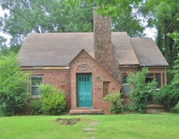 1st image of 402 Oakdale St