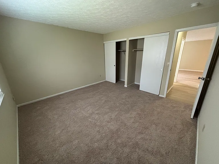 1880 Stoneview Ct — Photo 15