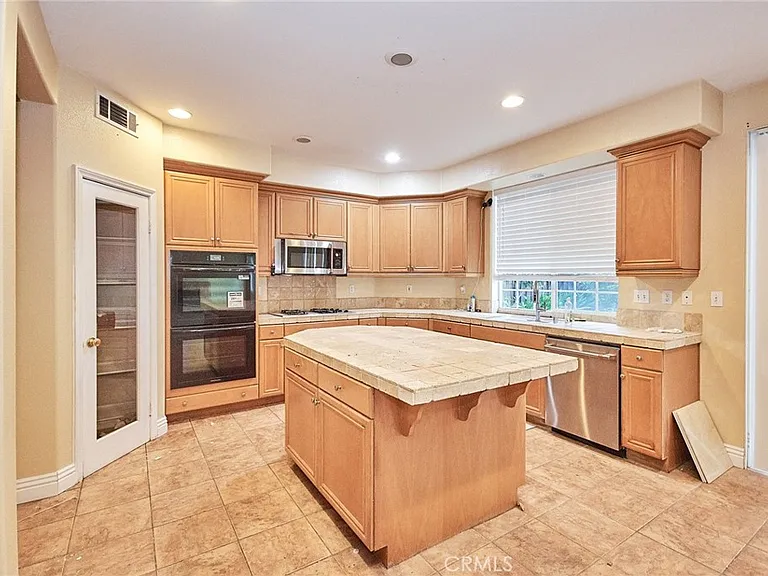 7238 San Carmela Ct — Photo 8