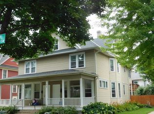 916 Laurel Ave, Saint Paul, MN 55104