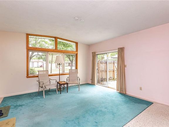 5th image of 1363 Eastbrook Blvd