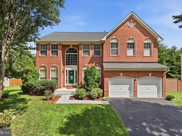 143 Balch Springs Cir SE, Leesburg, VA 20175