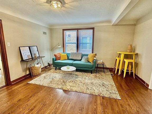 3rd image of 4006 Oleatha Ave
