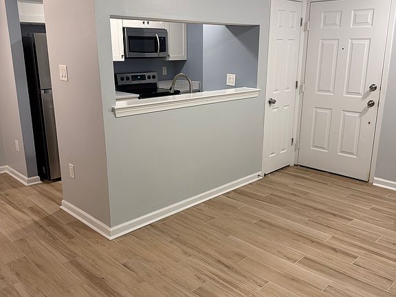 4th image of 5708 Shadwell Ct Unit 99