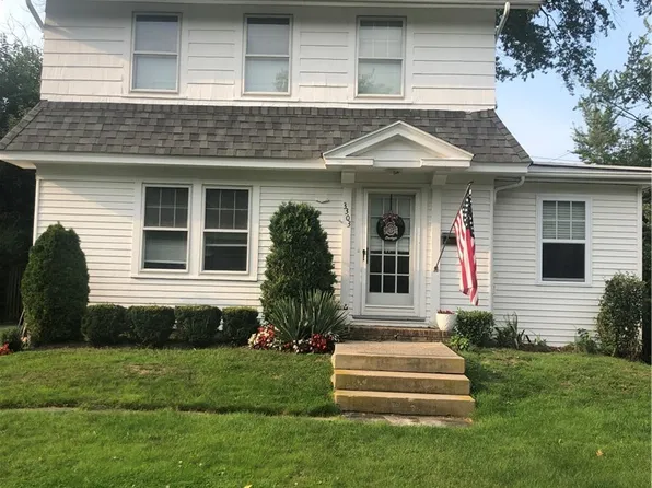 3303 E Scarborough Rd, Cleveland Heights, OH 44118