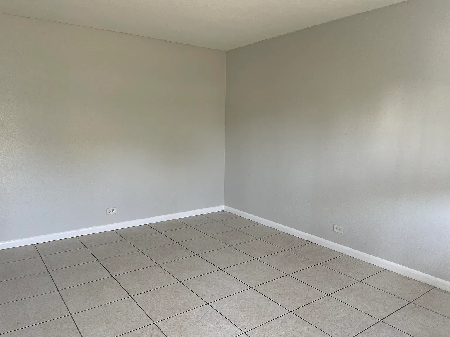 3300 Broadway — Photo 2