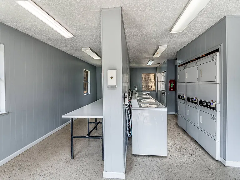Woodlyn — Photo 22