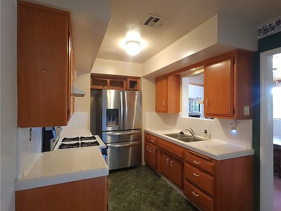4th image of 35231 San Carlos St
