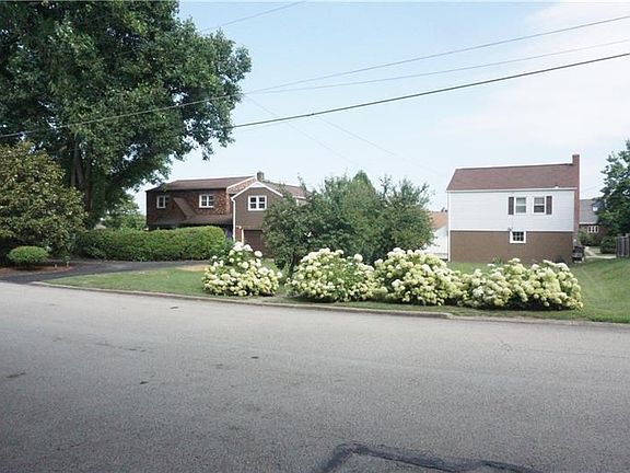 View of home from Highland Avenue