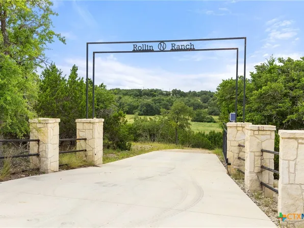 270 Rollin N Ranch Rd, Blanco, TX 78606