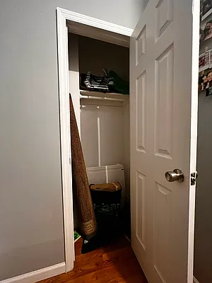 Rented by DGW N Y Realty Group LLC | media 17