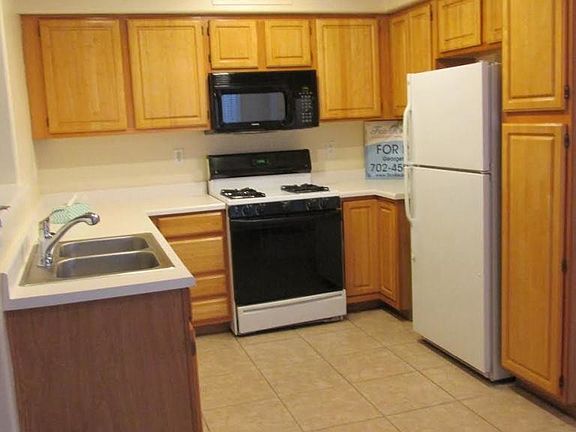 4th image of 5710 E Tropicana Ave Unit 1228