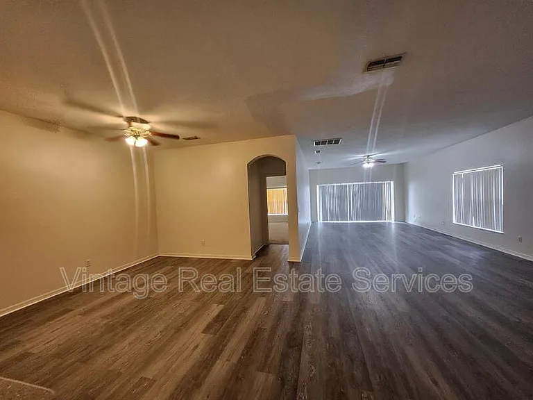 9344 Mandrake Ct — Photo 6