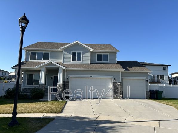 1031 W Molly Pitcher Cir