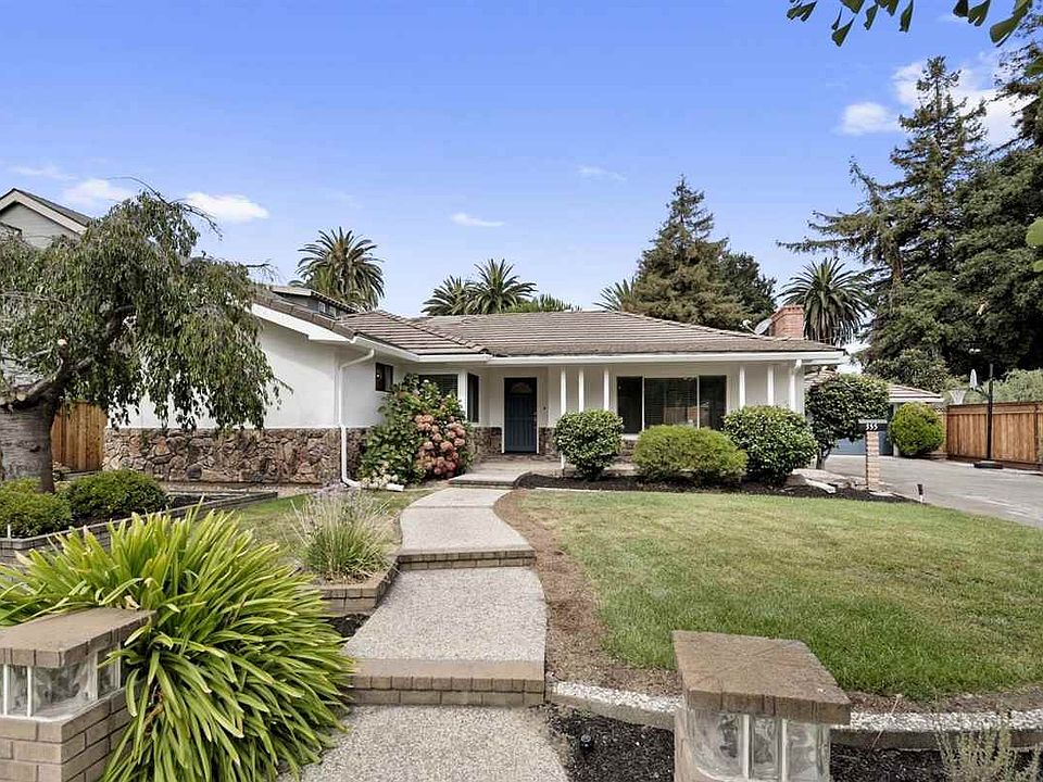 2nd image of 355 Hillview Dr